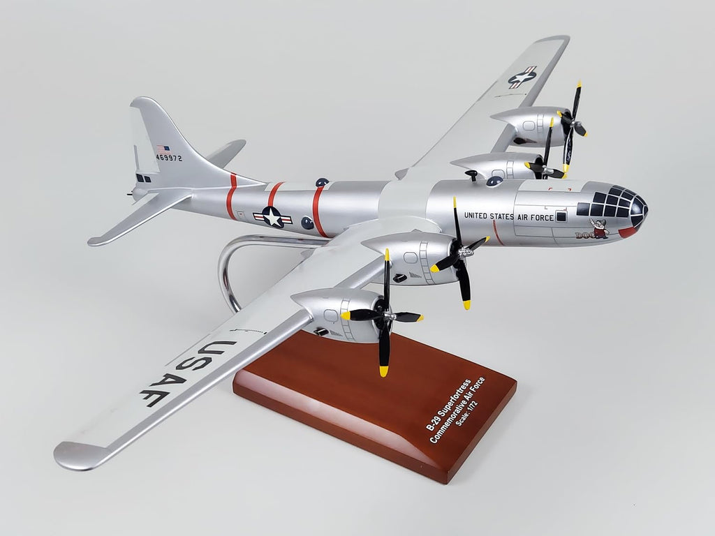 1/72 Scale Model U737