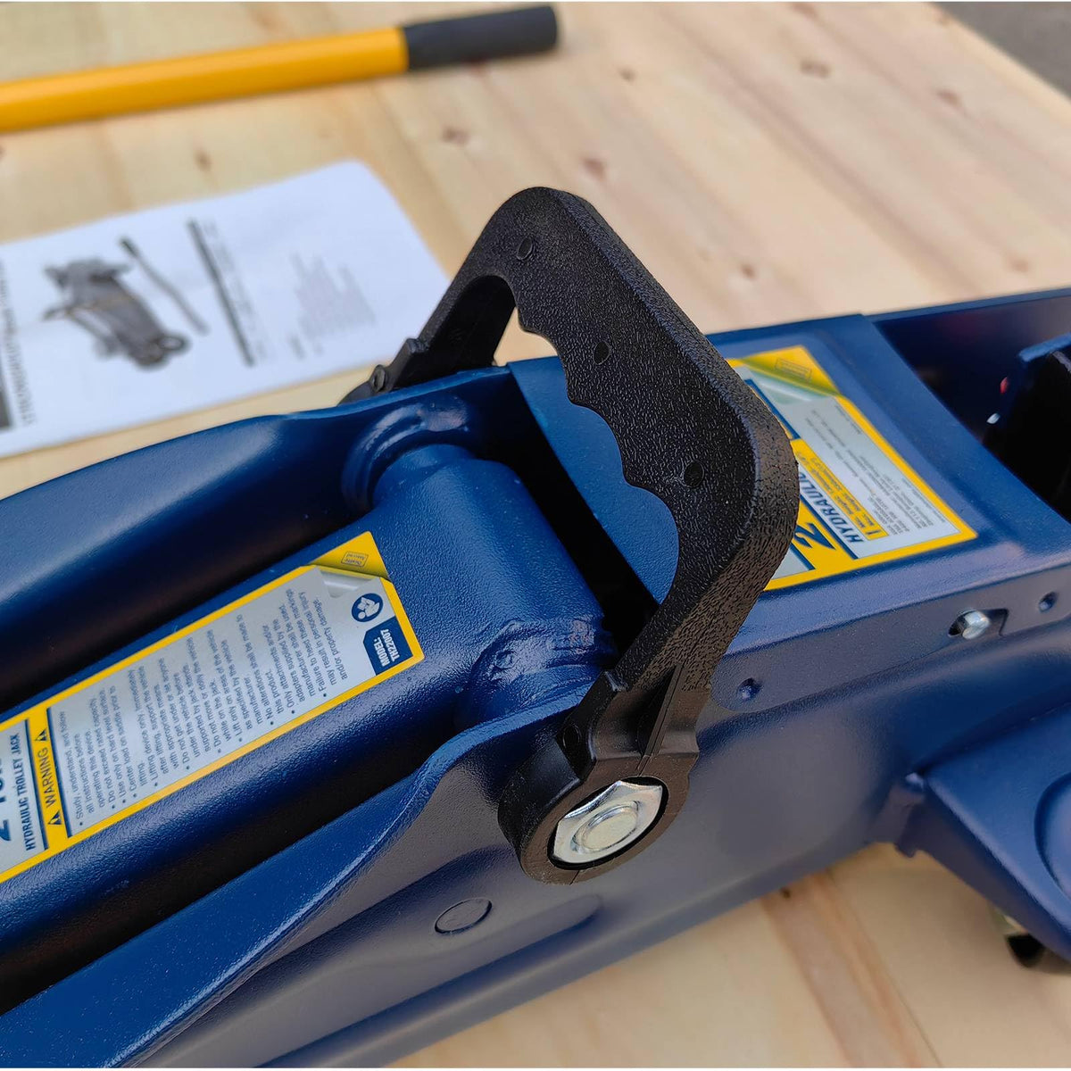 2 Ton Low Profile Hydraulic Floor Jack, 4000 lbs Capacity Steel Trolley Jack, Blue P31050